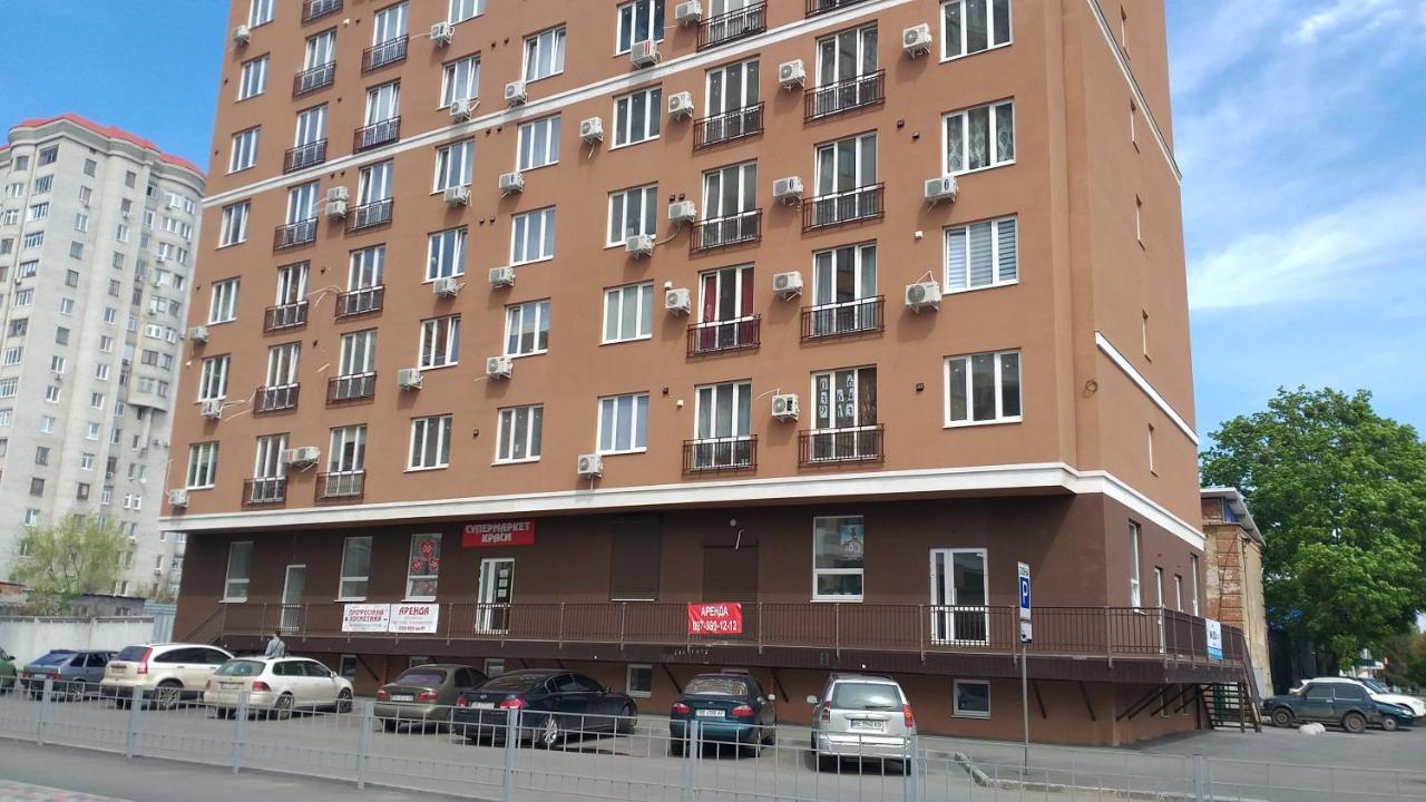 Новая Студия Вокзал Харьков-Пассажирский Carcóvia Exterior foto